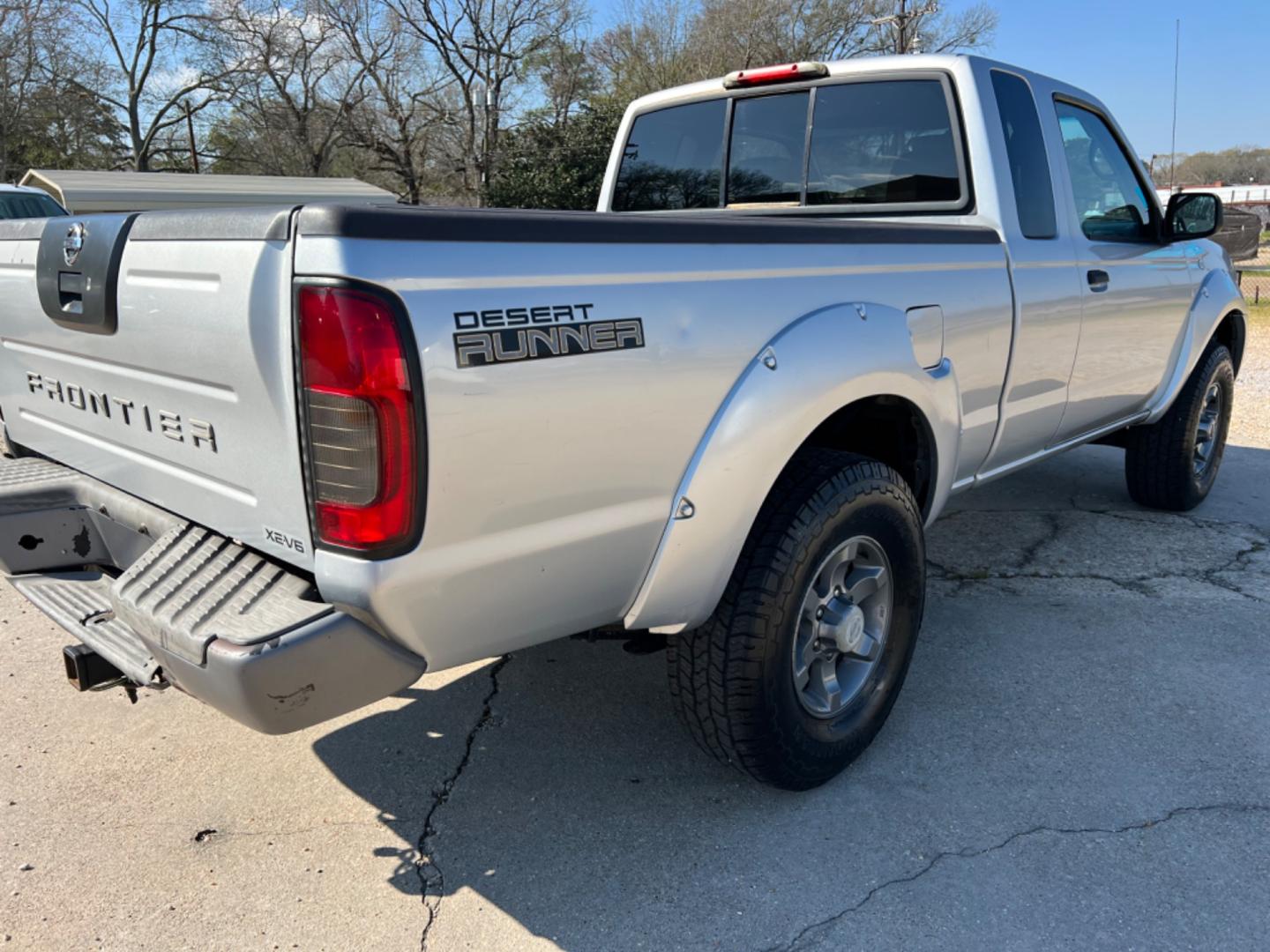 2004 Silver /Gray Nissan Frontier XE (1N6ED26T24C) with an V6 engine, Automatic transmission, located at 4520 Airline Hwy, Baton Rouge, LA, 70805, (225) 357-1497, 30.509325, -91.145432 - 2004 Nissan Frontier XE V6 Gas, 160K Miles, Power Windows & Locks Spray, Paint Chip On Drivers ExCab & Dent In Rear Bumper. NO IN HOUSE FINANCING. FOR INFO PLEASE CONTACT JEFF AT 225 357-1497 CHECK OUT OUR A+ RATING WITH THE BETTER BUSINESS BUREAU WE HAVE BEEN A FAMILY OWNED AND OPERATED BUSINESS A - Photo#5